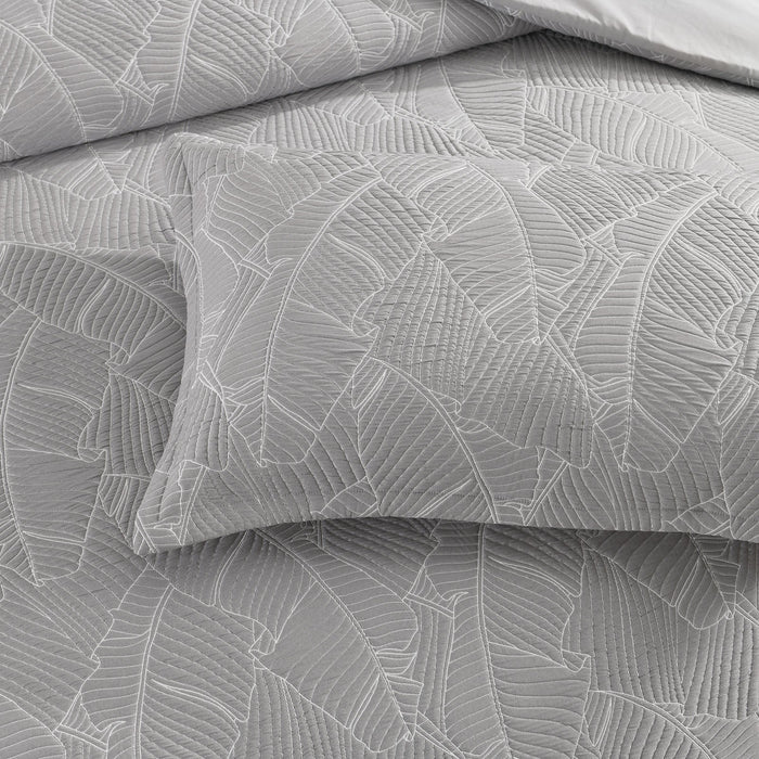 250TC Textured Jacquard Alessio Quilt Cover Set in Silver by Renee Taylor | 3 Sizes